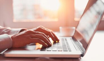 Битрикс24 представил обновленную ИИ-модель BitrixGPT 5