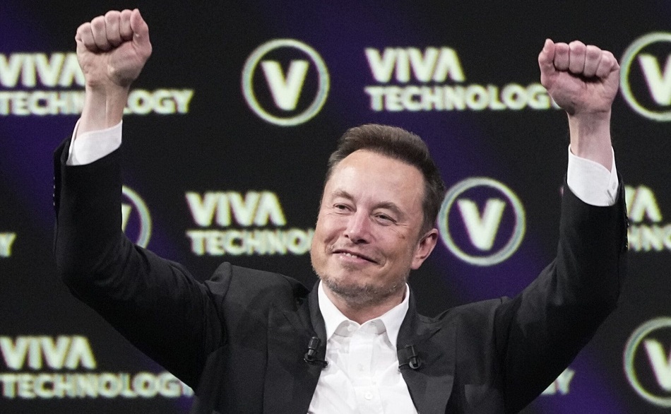 Акционеры Tesla одобрили рекордный пакет выплат в 1 триллион долларов Илону Маску