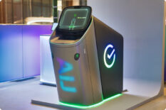 Сбер представил банкомат будущего с ИИ-помощником