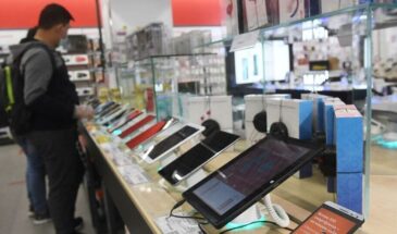 Продажи бытовой техники и электроники в России снизились на 9% в денежном выражении