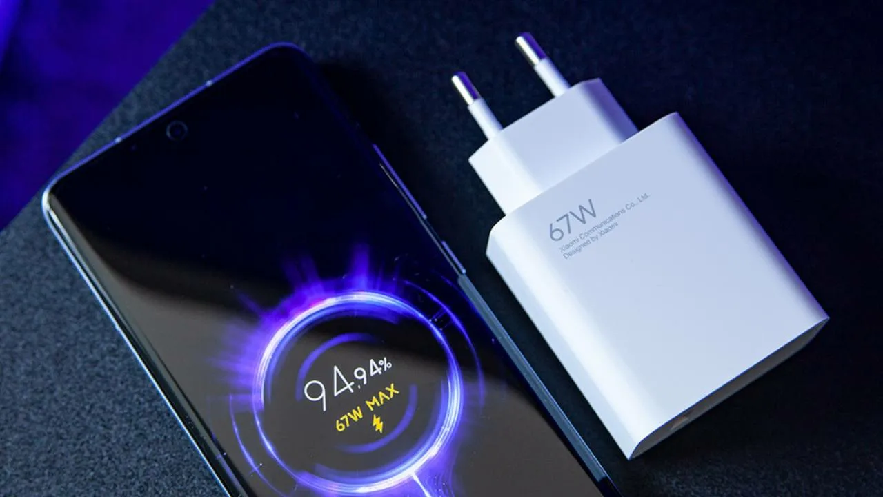 Быстрая зарядка Xiaomi 67w // megamarket