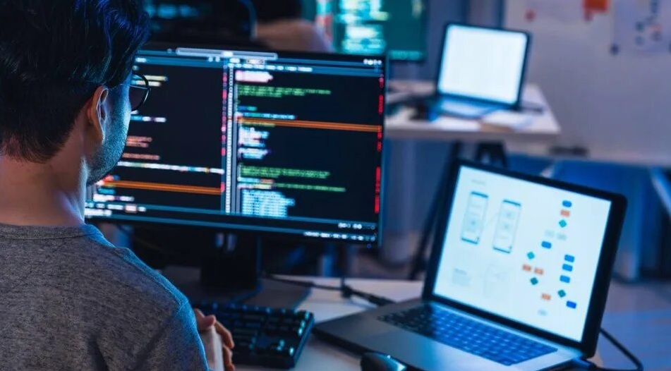 Продажи разработчиков ПО за год выросли на треть на фоне общего роста ИТ-отрасли