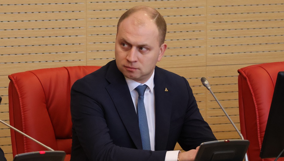 Минпромторг выступил за равные комиссии на маркетплейсах для российских и зарубежных продавцов