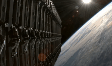 Starlink снижает орбиту тысяч спутников после опасного сближения с китайским аппаратом