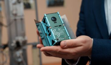 Инженеры РФ и КНР представили систему управления спутниками с помощью тросов