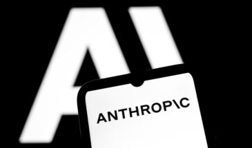 Глава безопасности ИИ в Anthropic покинул компанию, предупредив о невозможности контролировать созданные технологии