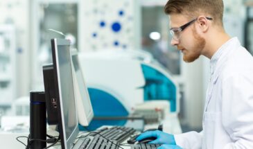 Минцифры предложило разрешить поиск экстремистских материалов в научных целях