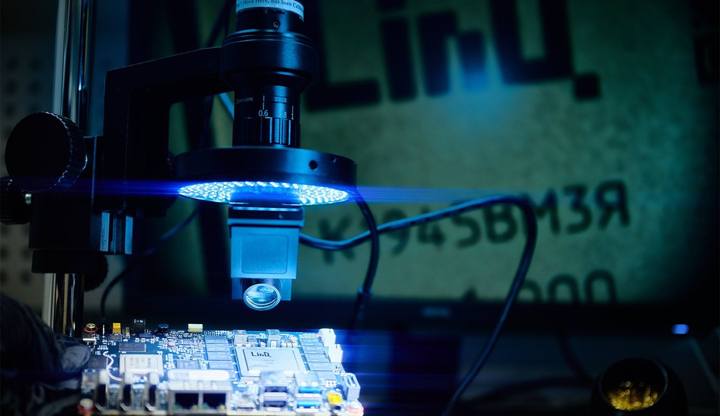 Первый российский ускоритель нейросетей создала компания «ХайТэк»