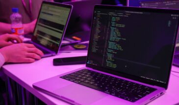 В российских вузах откроют лаборатории по вайбкодингу