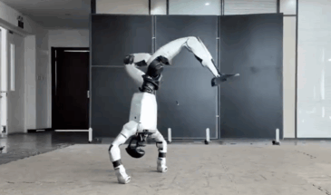 Нейросеть научила роботов делать сальто и танцевать брейк-данс