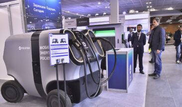 «Росатом» представил передвижного беспилотного «робота-заправщика» для электромобилей