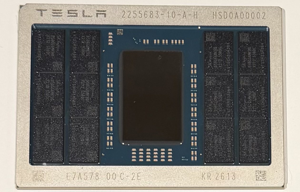 Tesla завершила разработку чипа AI5 и готовит его к серийному производству