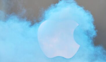 Россияне могут сменить регион в Apple без привязки карты и с подписками