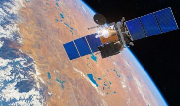 Российские ученые создали покрытие для защиты электроники спутников от радиации