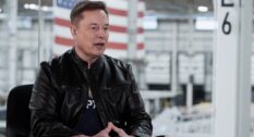 SpaceX приобретает разработчика ИИ-агента Cursor за $60 млрд