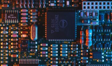 Новый транзистор ускоряет обработку данных в четыре раза