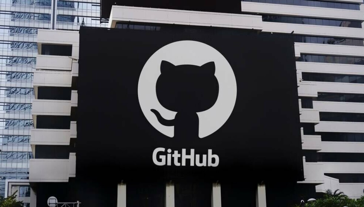 В России снова сбоит GitHub