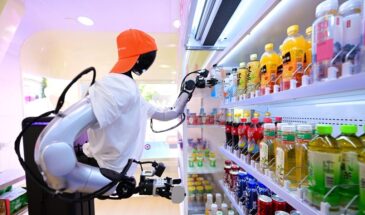 В Китае заработали магазины с роботами-консультантами