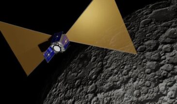 Спутник CosmoCube отправится за Луну, чтобы изучать сигналы возрастом 13,5 миллиардов лет