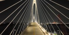 Построен рекордный для Америки вантовый мост, но ему далеко до Русского моста во Владивостоке