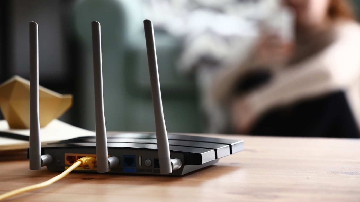 Старый роутер можно превратить в повторитель Wi-Fi или сетевой коммутатор