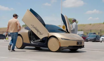 Tesla запустила роботакси Cybercab без руля и педалей для всех желающих