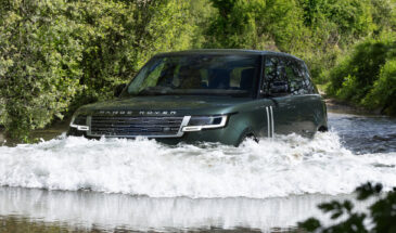 Электрический внедорожник Range Rover может передвигаться по воде