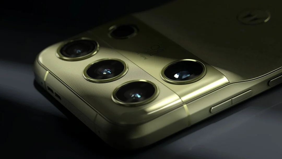 Motorola показала необычную компоновку камер в Signature 27 с сенсором 200 Мп