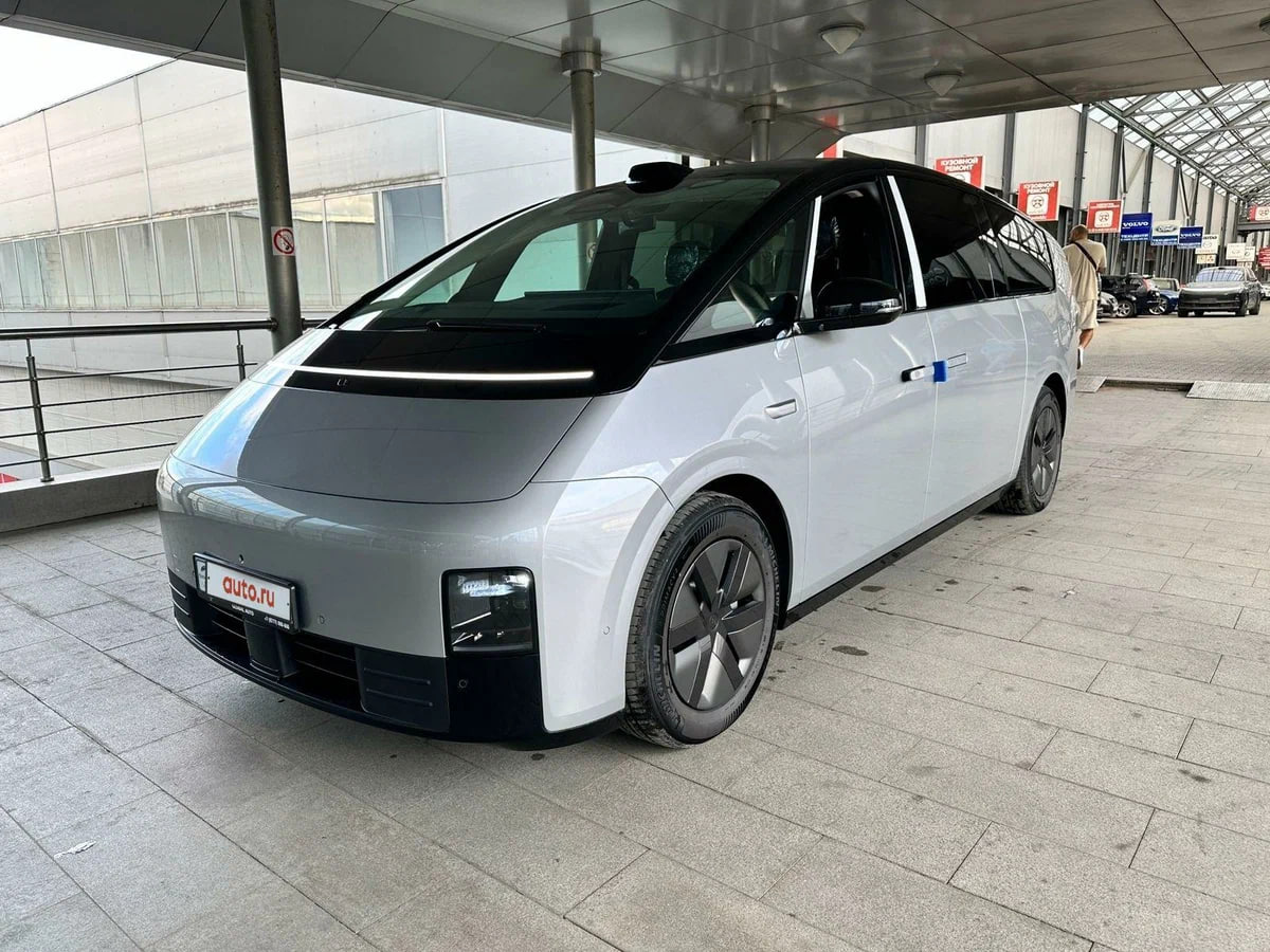 Li Auto MEGA