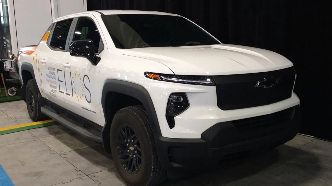 Chevrolet Silverado EV Work Truck