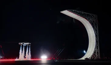 Tesla Roadster использует принцип маневрирования, который Lockheed Martin испытывала еще в 2007 году