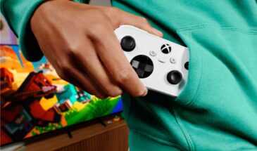 Xbox представила 100-граммовый геймпад Nano, который помещается в карман
