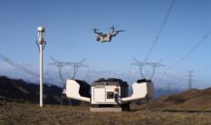 DJI представила станцию, которая меняет аккумулятор дрона за 25 секунд