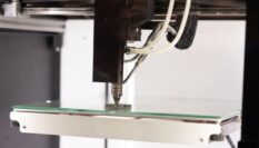 МИСИС представил универсальный 3D-принтер, который печатает металлом, керамикой и пластиком