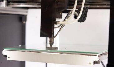МИСИС представил 3D-принтер, который печатает металлом, керамикой и пластиком