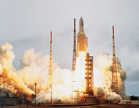 Старт ракеты-носителя Ariane 5, 4 июня 1996. Фото: www.esa.int