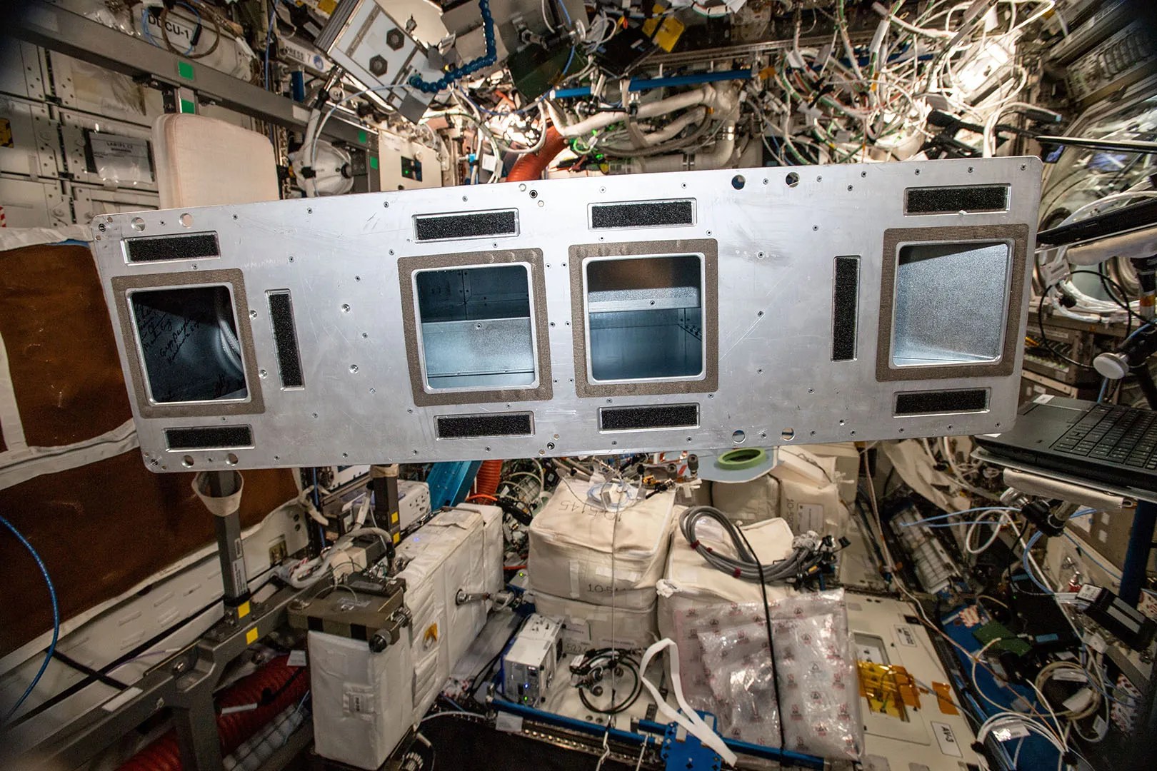 Spaceborne Computer на борту Международной космической станции