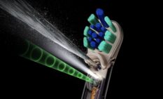 Зубные щетки Dyson CameraJet за $499 ломаются из-за попадания воды