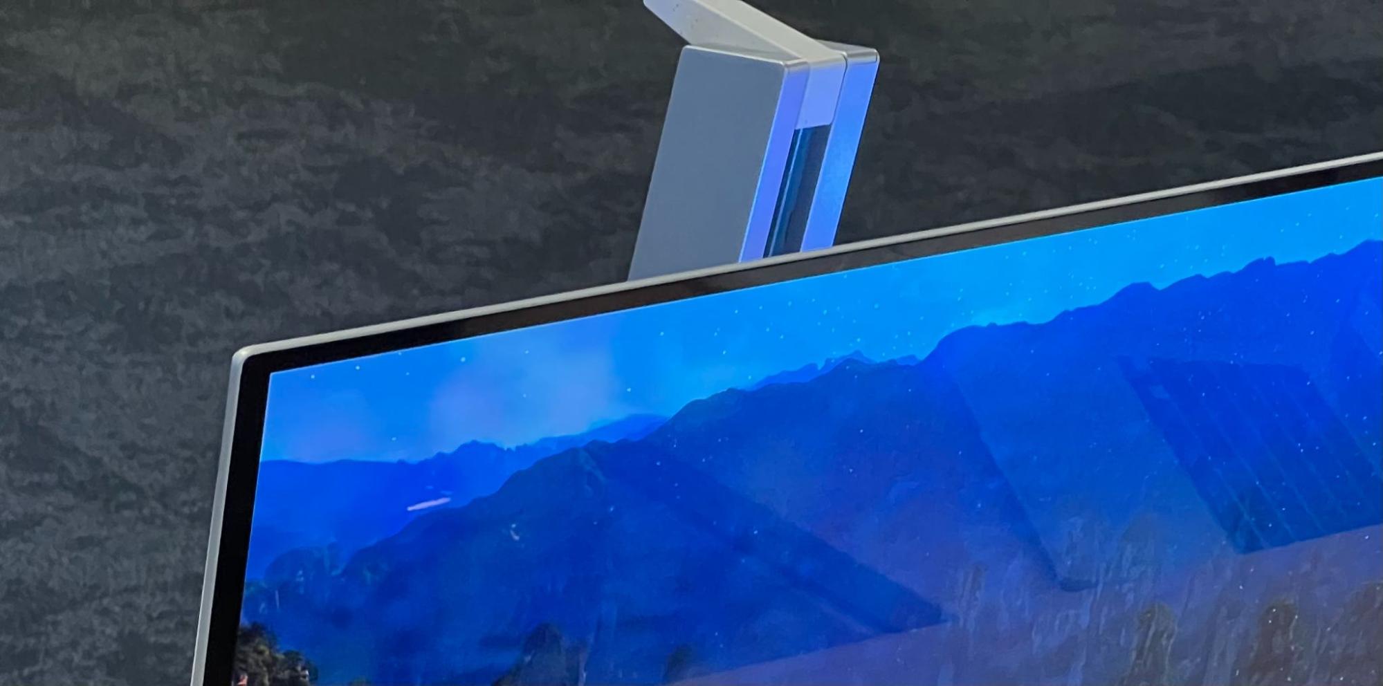 Тонкая кромка QD-OLED-панели монитора Philips Evnia крупным планом